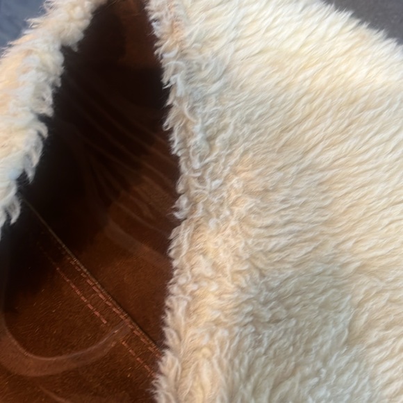 Breton Vintage Suede Sherpa Lined Vest - Picture 10 of 10